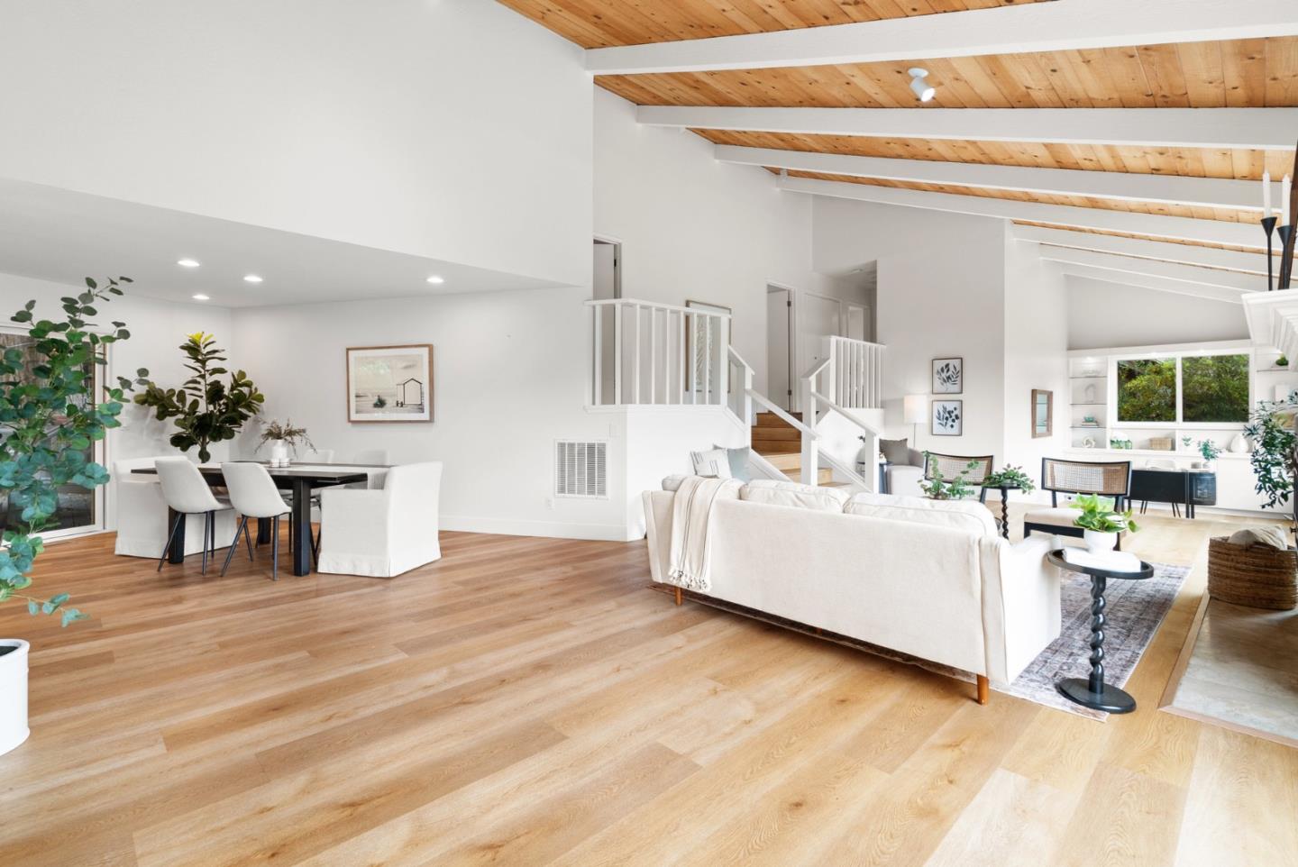 Detail Gallery Image 11 of 73 For 115 Calcita Dr, Santa Cruz,  CA 95060 - 3 Beds | 2 Baths