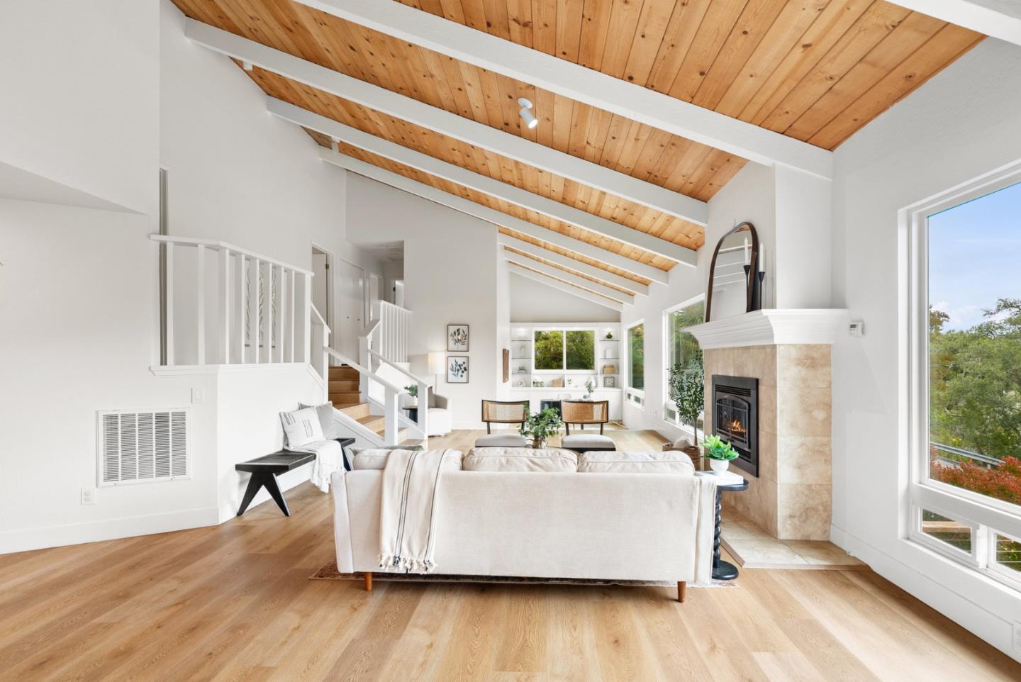 Detail Gallery Image 12 of 73 For 115 Calcita Dr, Santa Cruz,  CA 95060 - 3 Beds | 2 Baths