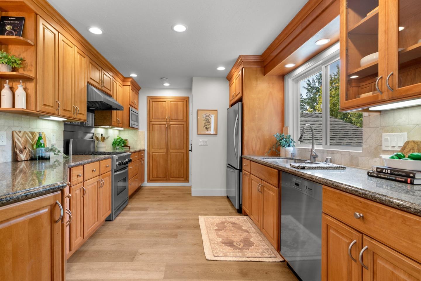 Detail Gallery Image 24 of 73 For 115 Calcita Dr, Santa Cruz,  CA 95060 - 3 Beds | 2 Baths