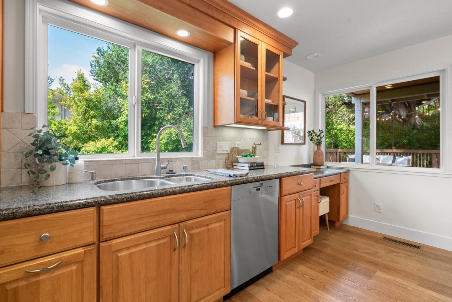 Detail Gallery Image 29 of 73 For 115 Calcita Dr, Santa Cruz,  CA 95060 - 3 Beds | 2 Baths