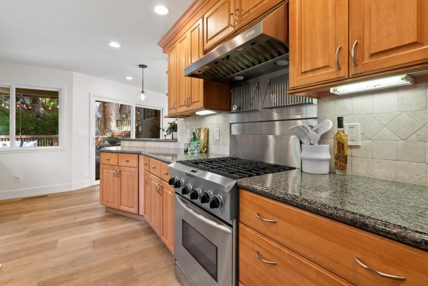 Detail Gallery Image 31 of 73 For 115 Calcita Dr, Santa Cruz,  CA 95060 - 3 Beds | 2 Baths