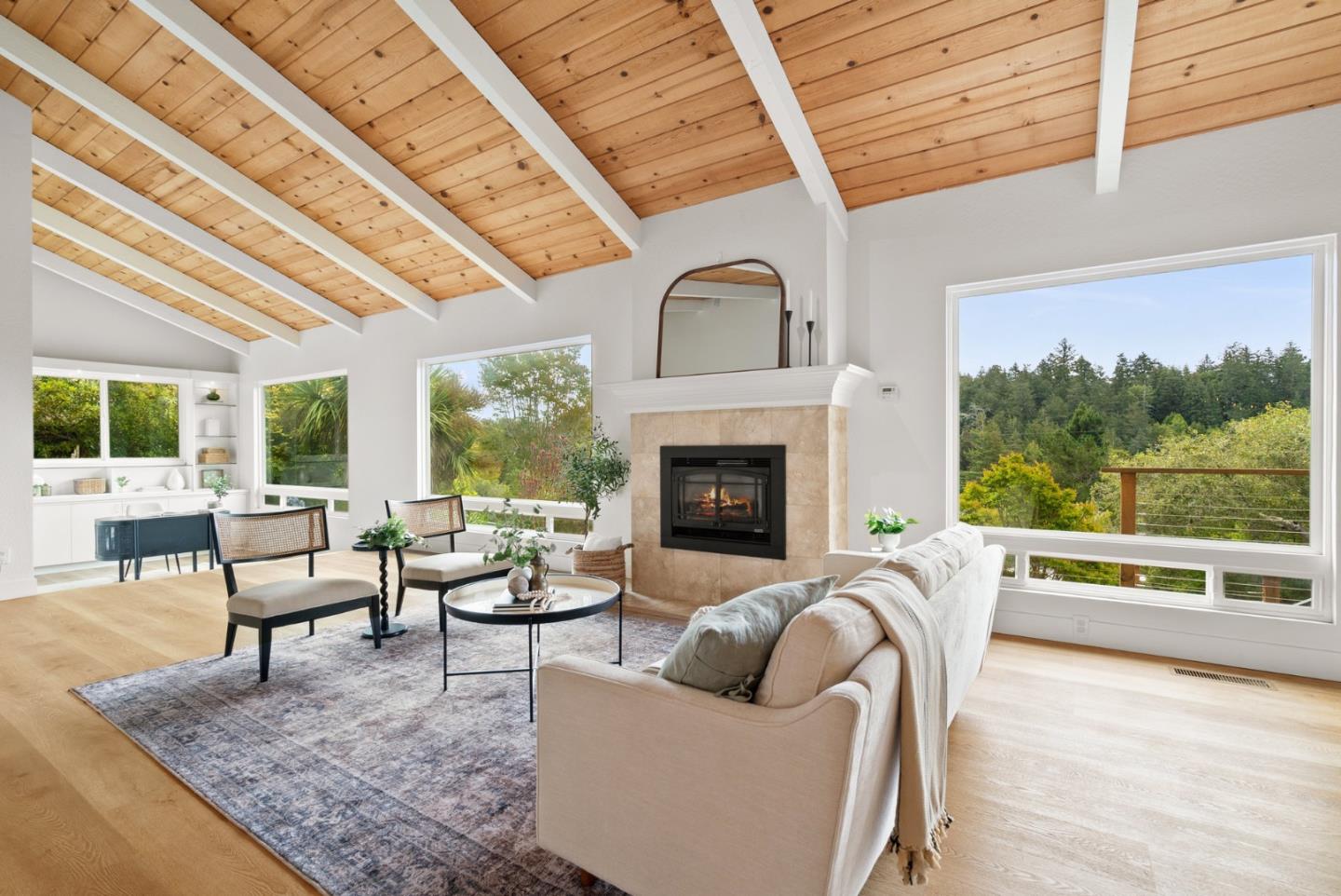 Detail Gallery Image 4 of 73 For 115 Calcita Dr, Santa Cruz,  CA 95060 - 3 Beds | 2 Baths