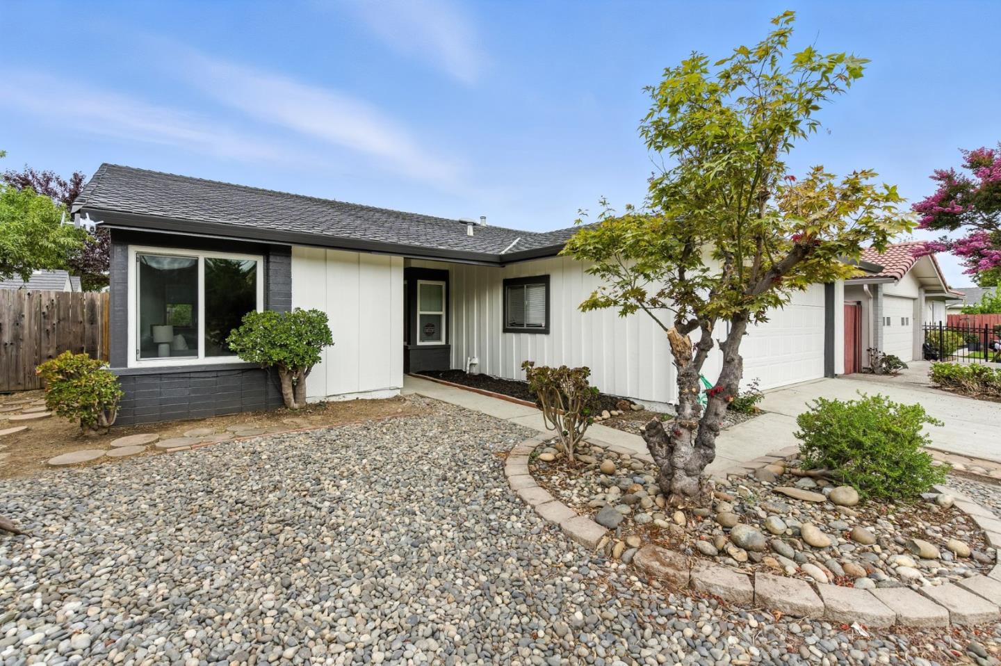 Detail Gallery Image 1 of 1 For 2436 Renfield Way, San Jose,  CA 95148 - 3 Beds | 2 Baths