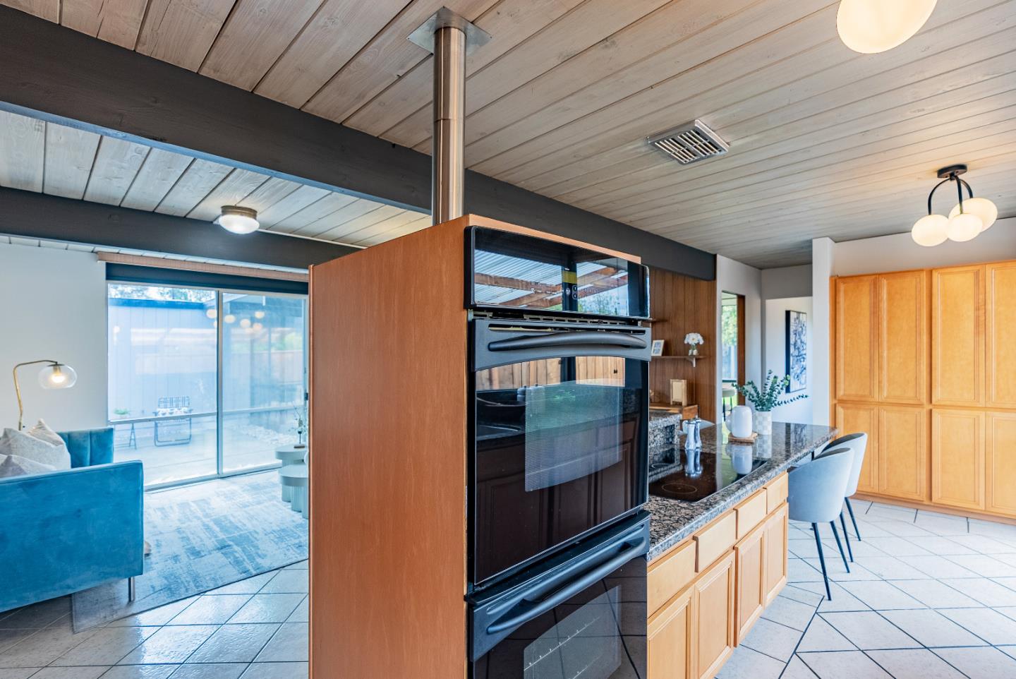Detail Gallery Image 14 of 48 For 941 Pendleton Ave, Sunnyvale,  CA 94087 - 4 Beds | 2 Baths