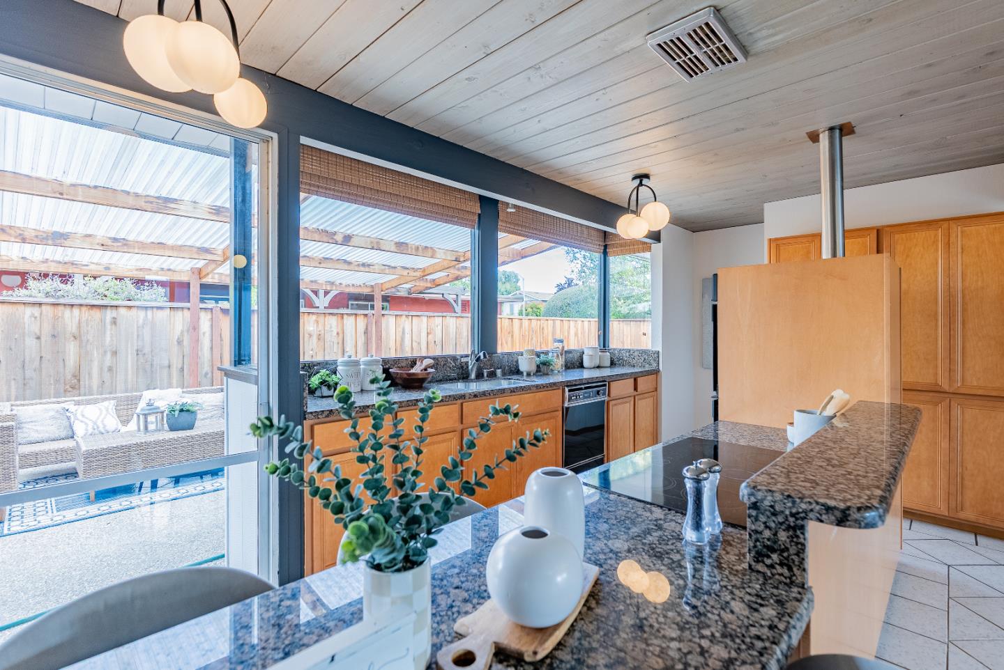 Detail Gallery Image 18 of 48 For 941 Pendleton Ave, Sunnyvale,  CA 94087 - 4 Beds | 2 Baths