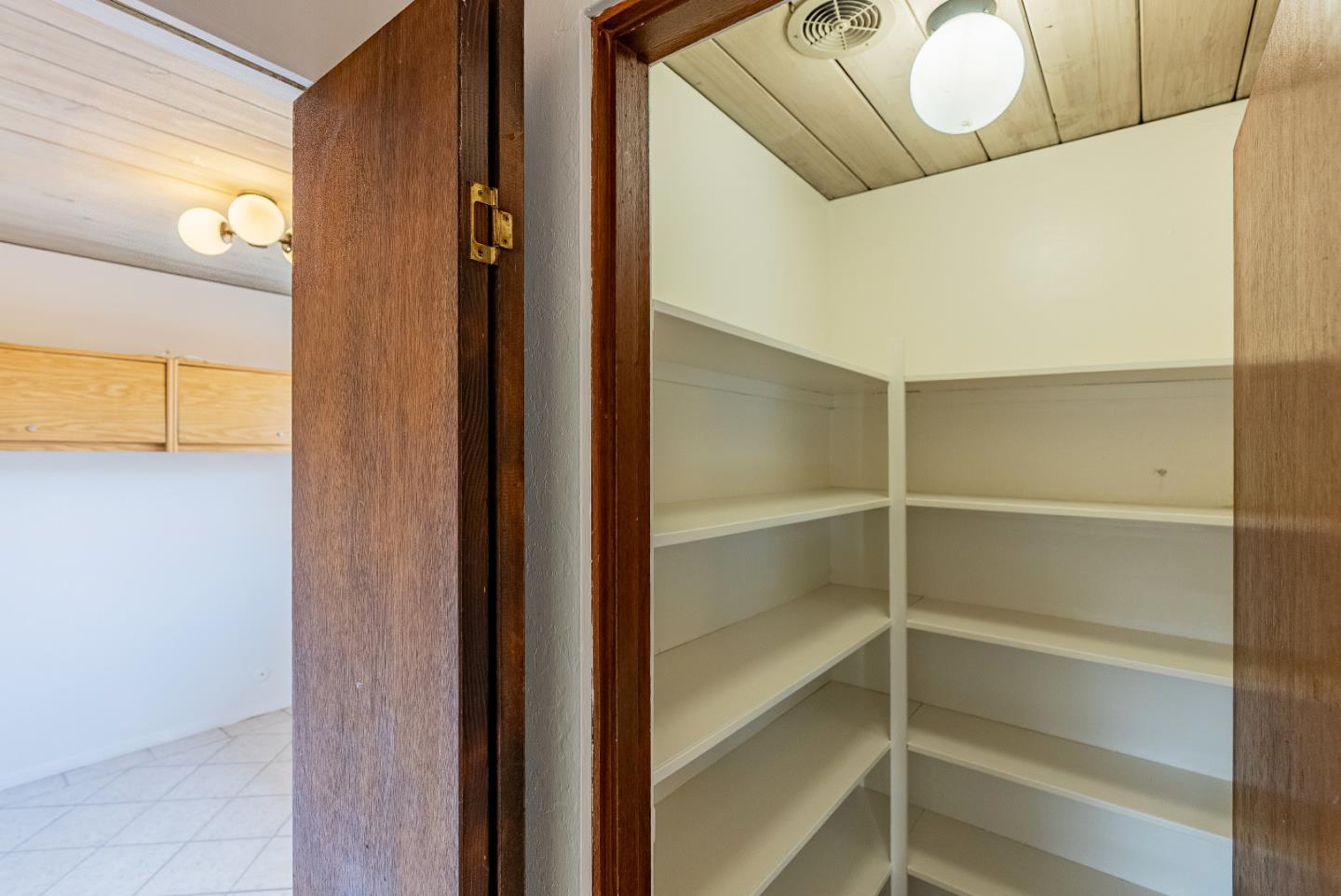 Detail Gallery Image 20 of 48 For 941 Pendleton Ave, Sunnyvale,  CA 94087 - 4 Beds | 2 Baths