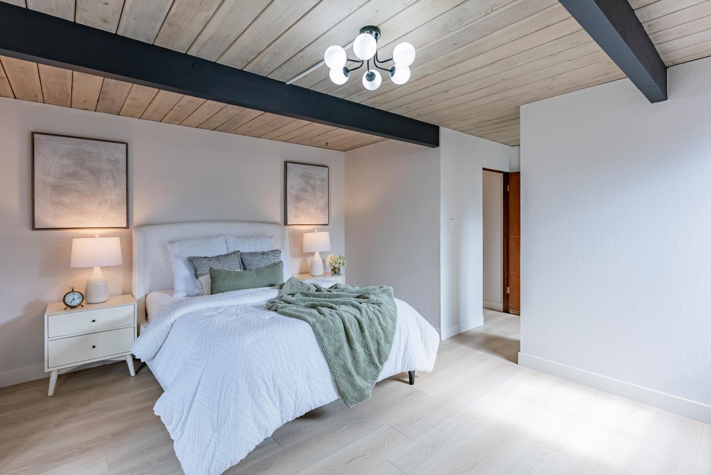 Detail Gallery Image 27 of 48 For 941 Pendleton Ave, Sunnyvale,  CA 94087 - 4 Beds | 2 Baths