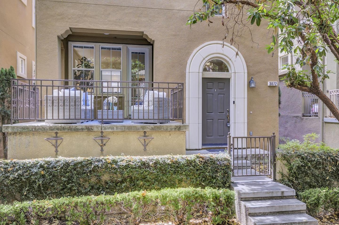 Detail Gallery Image 1 of 36 For 3072 Mary Helen Ln, San Jose,  CA 95136 - 4 Beds | 3/1 Baths