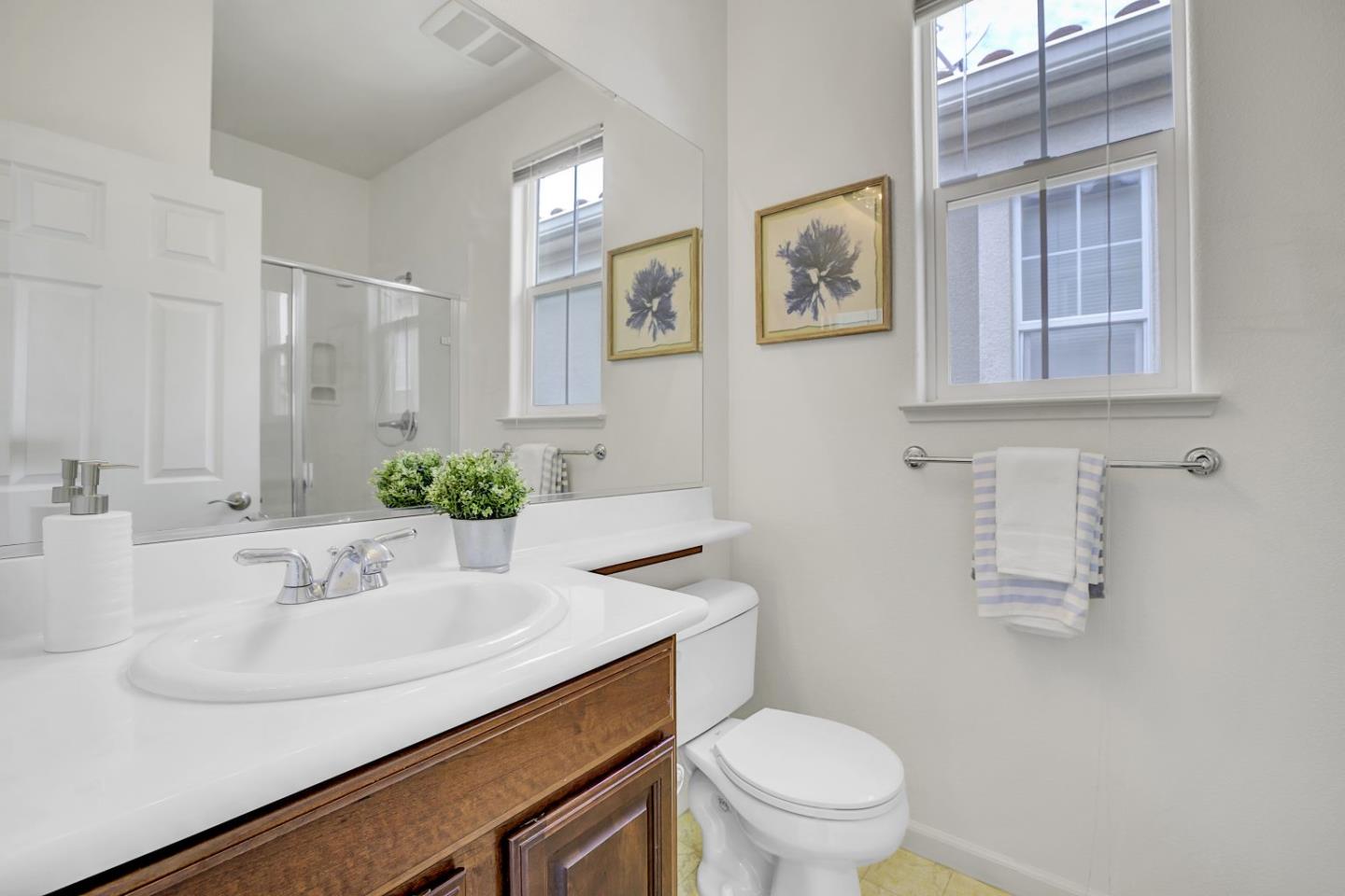Detail Gallery Image 27 of 36 For 3072 Mary Helen Ln, San Jose,  CA 95136 - 4 Beds | 3/1 Baths