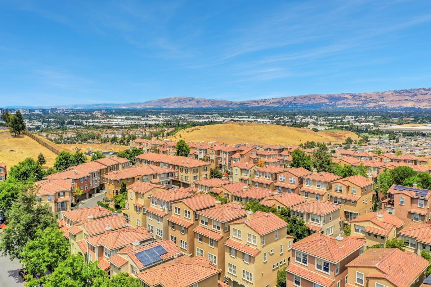 Detail Gallery Image 33 of 36 For 3072 Mary Helen Ln, San Jose,  CA 95136 - 4 Beds | 3/1 Baths