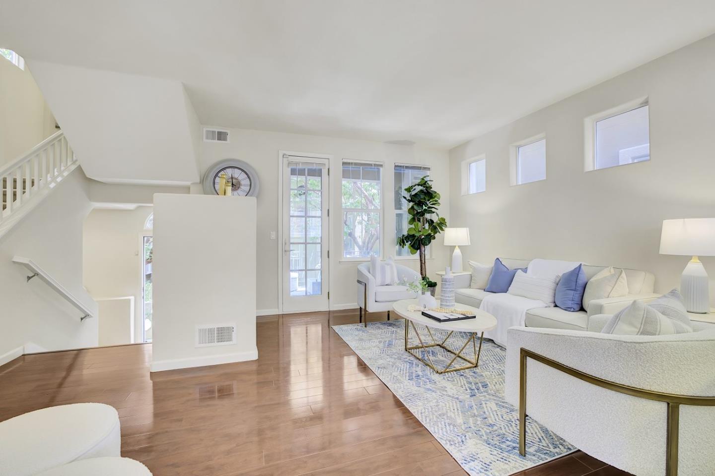 Detail Gallery Image 4 of 36 For 3072 Mary Helen Ln, San Jose,  CA 95136 - 4 Beds | 3/1 Baths