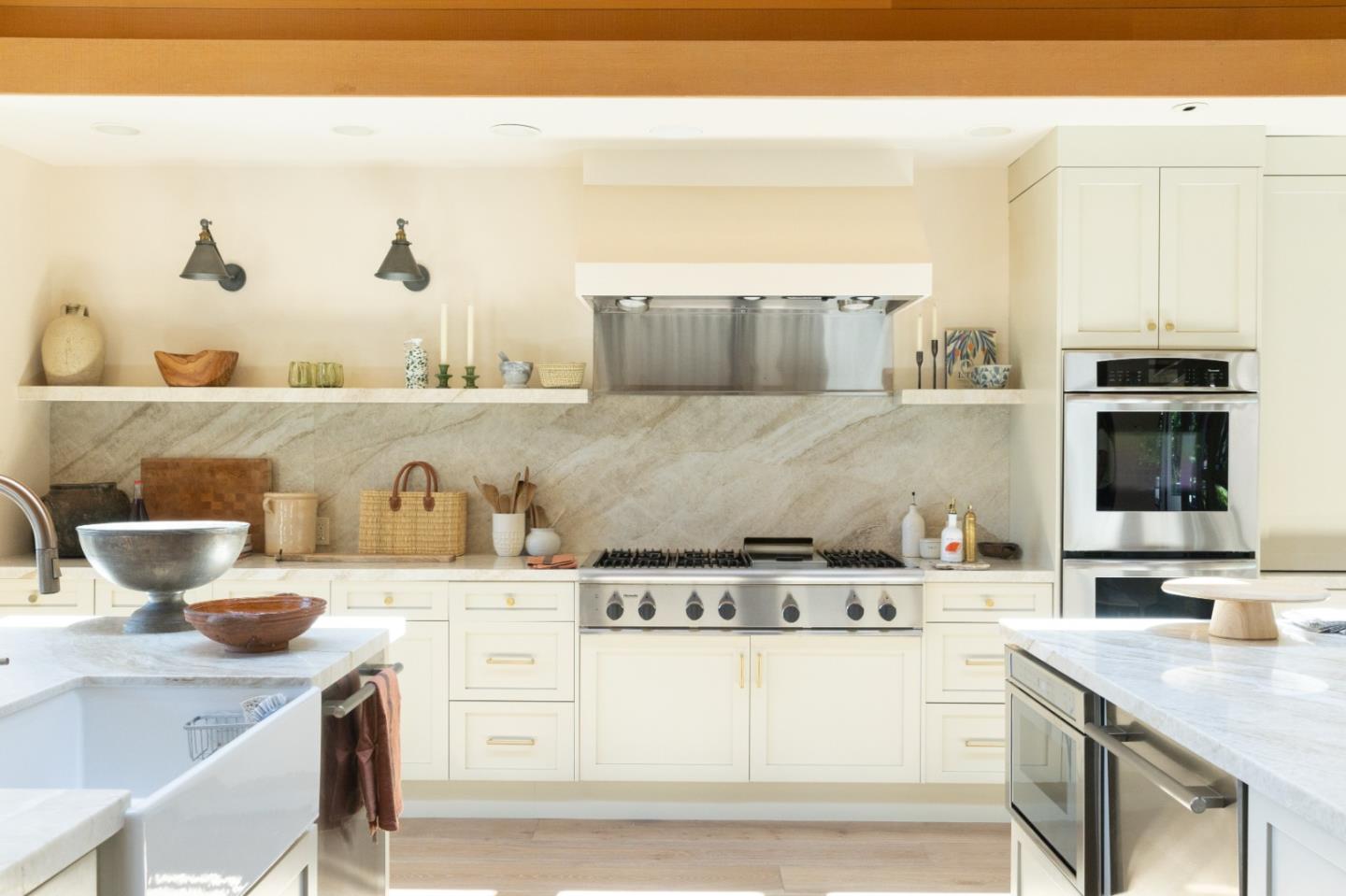 Detail Gallery Image 10 of 47 For 5466 Quail Way, Carmel Valley,  CA 93923 - 5 Beds | 5/3 Baths