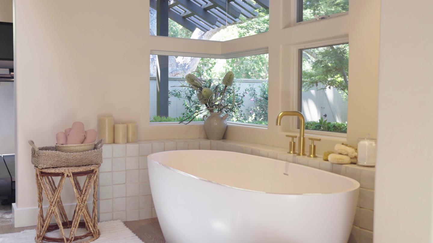 Detail Gallery Image 23 of 47 For 5466 Quail Way, Carmel Valley,  CA 93923 - 5 Beds | 5/3 Baths