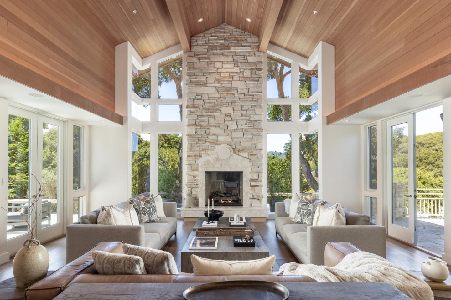 Detail Gallery Image 7 of 47 For 5466 Quail Way, Carmel Valley,  CA 93923 - 5 Beds | 5/3 Baths