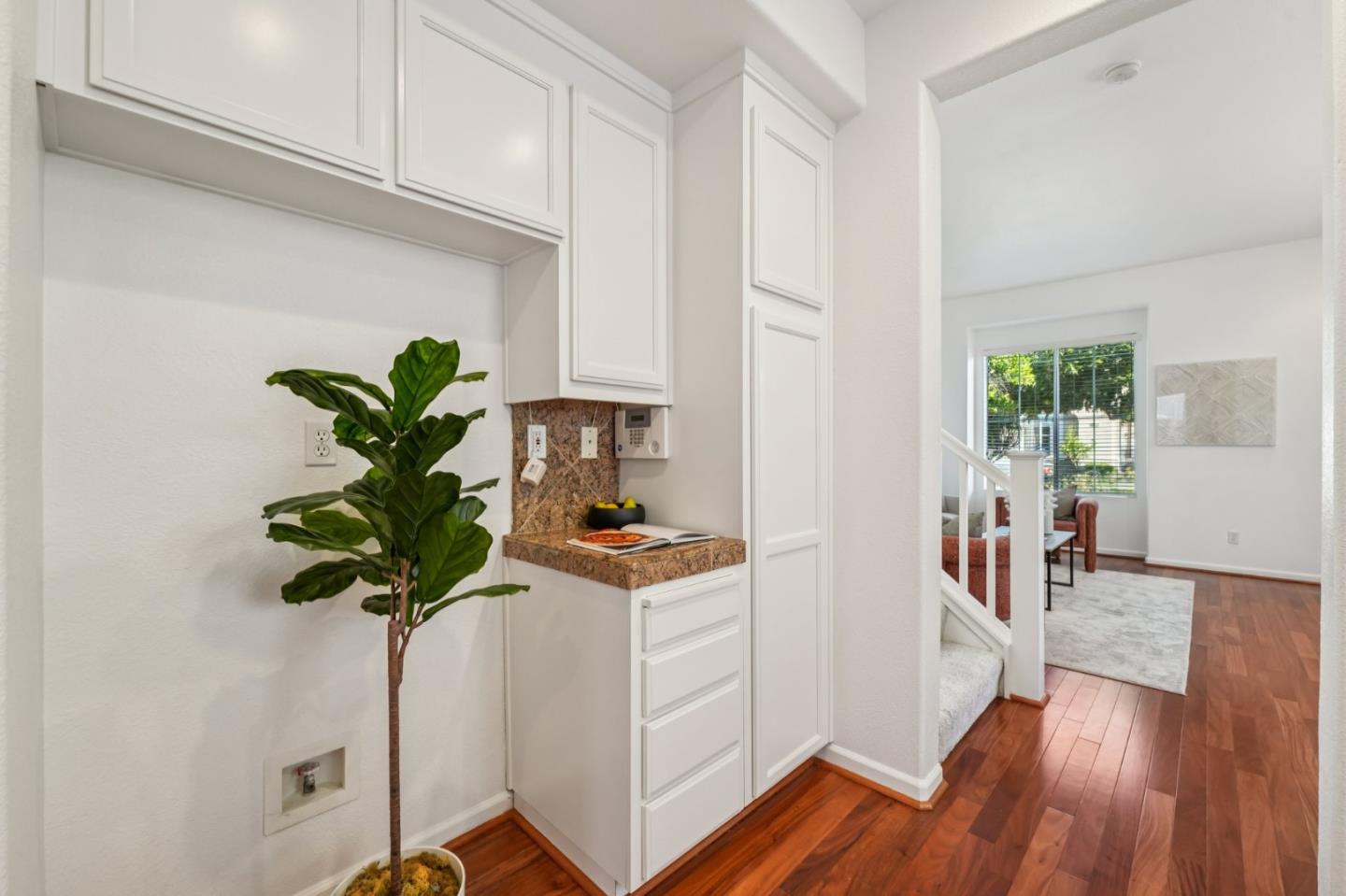 Detail Gallery Image 15 of 97 For 3455 Maroun Pl, San Jose,  CA 95148 - 3 Beds | 2/1 Baths