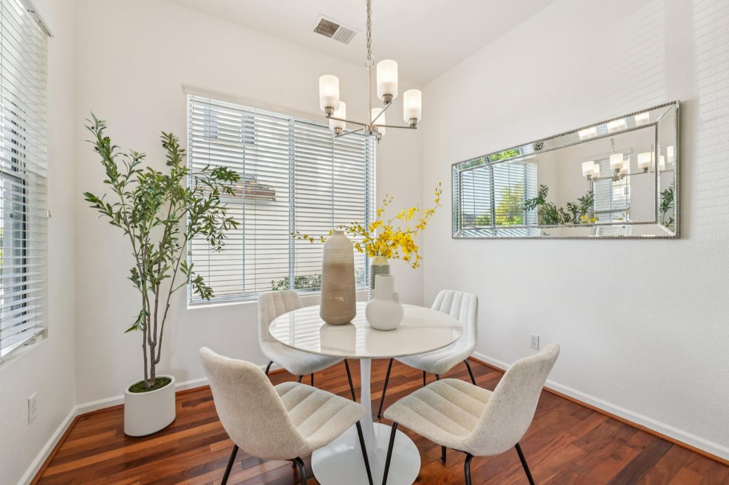 Detail Gallery Image 23 of 97 For 3455 Maroun Pl, San Jose,  CA 95148 - 3 Beds | 2/1 Baths