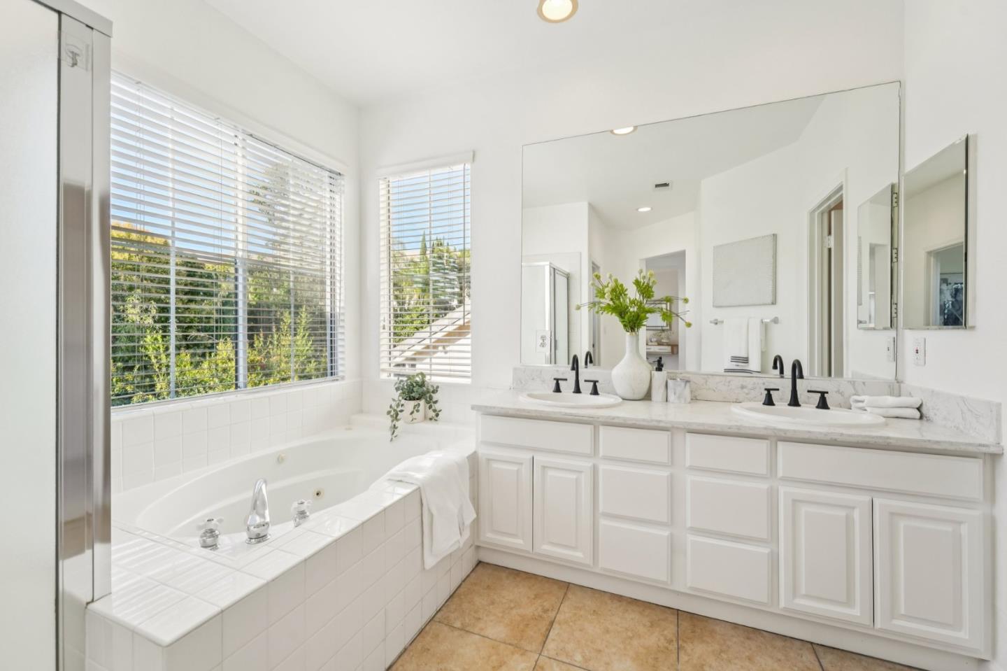 Detail Gallery Image 41 of 97 For 3455 Maroun Pl, San Jose,  CA 95148 - 3 Beds | 2/1 Baths