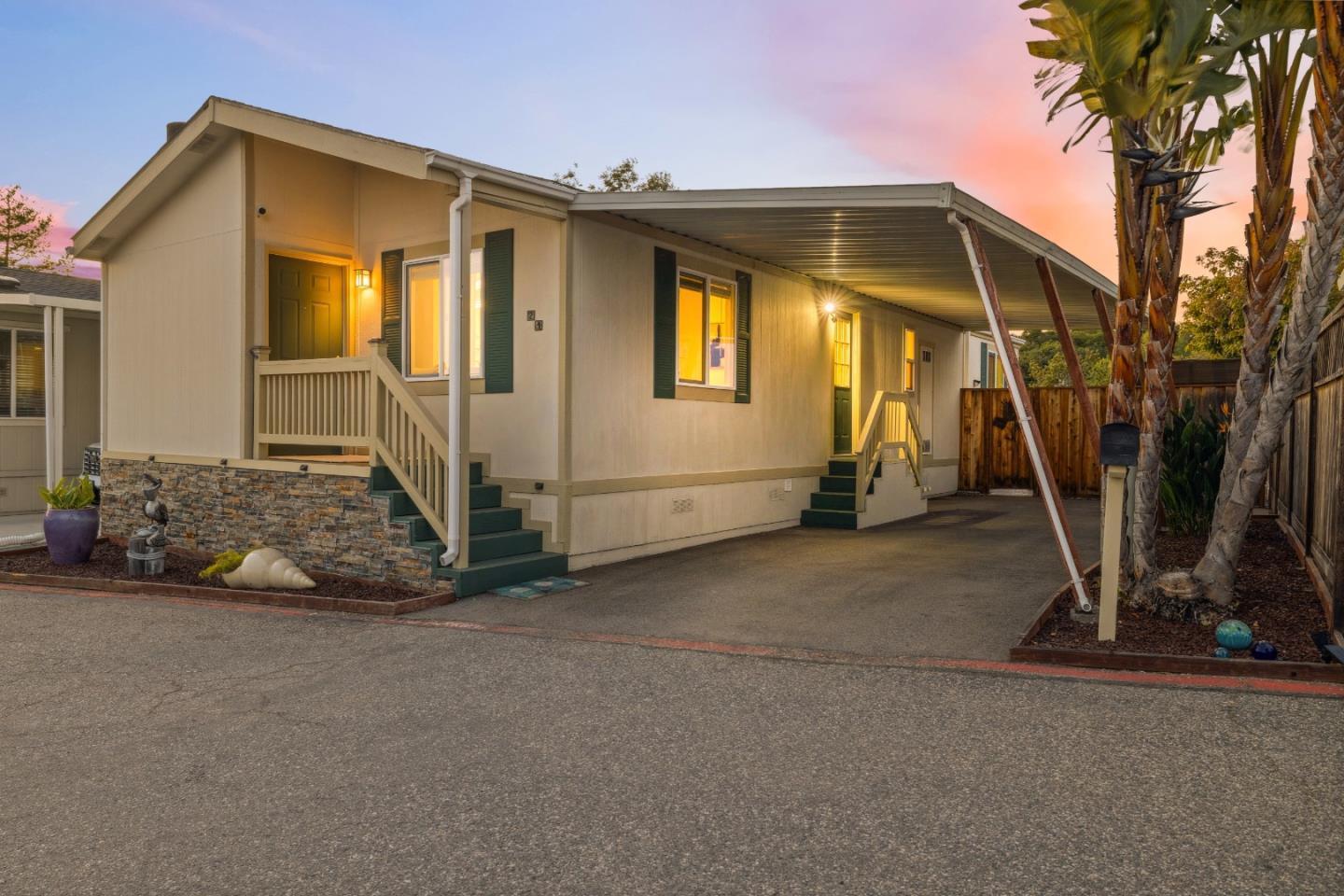 Detail Gallery Image 1 of 41 For 2711 Mar Vista Dr #24,  Aptos,  CA 95003 - 3 Beds | 2 Baths