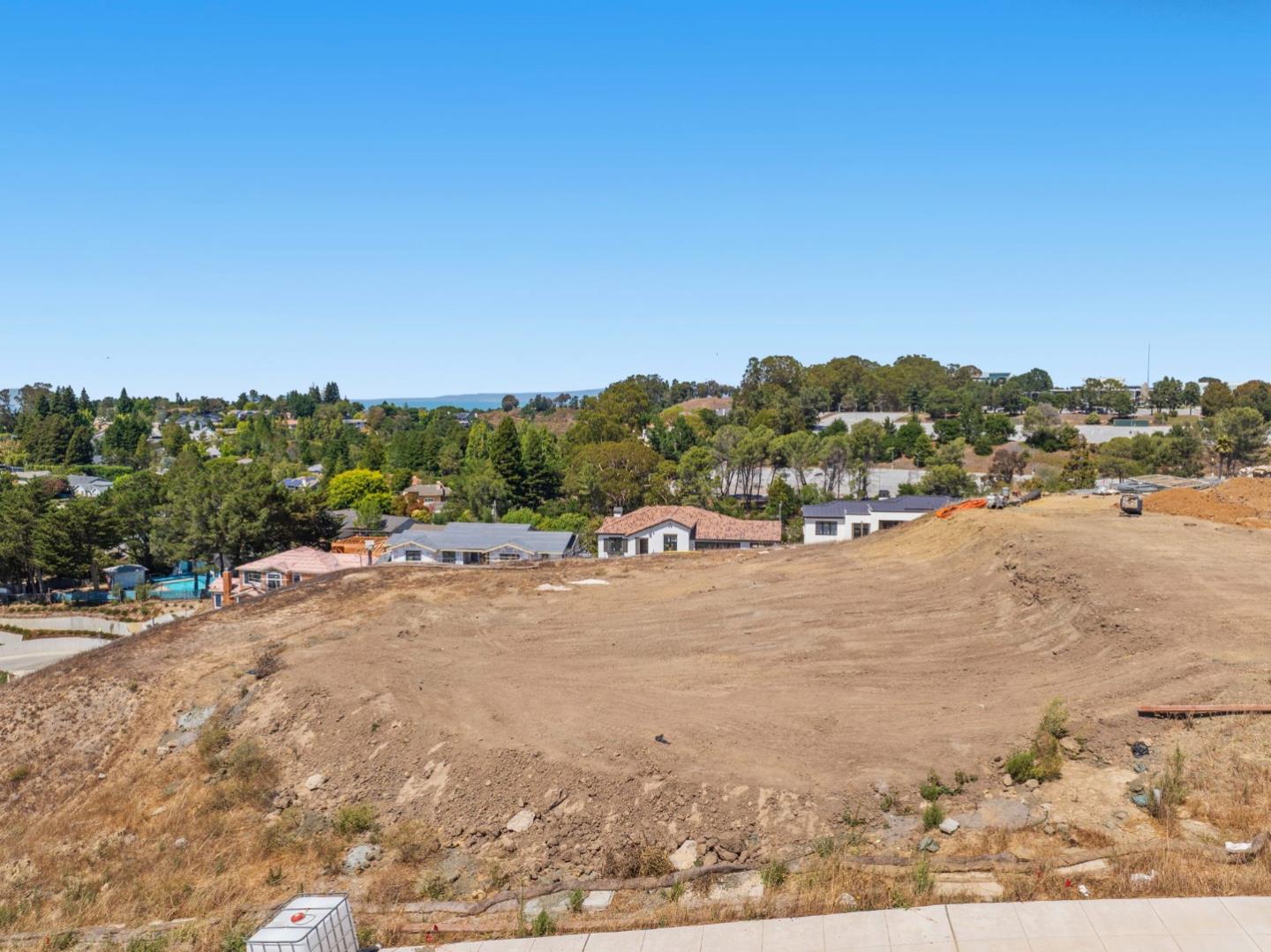 Detail Gallery Image 27 of 43 For 138 Rosewood Ln, San Mateo,  CA 94402 - – Beds | – Baths