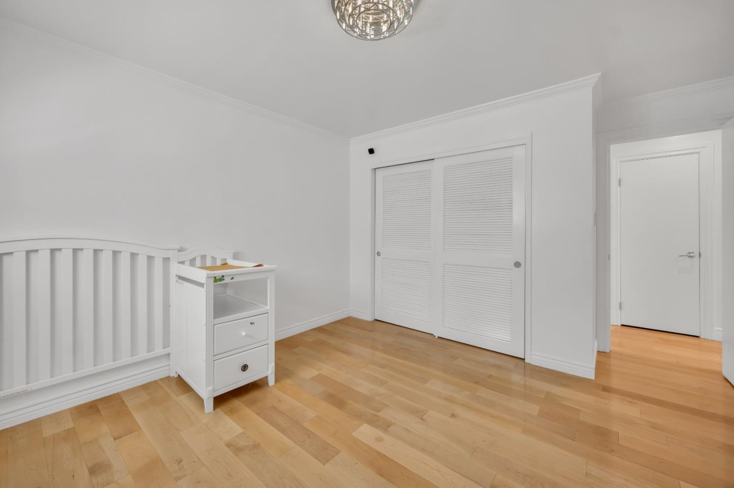 Detail Gallery Image 10 of 20 For 30 Bluebell Ln, Hillsborough,  CA 94010 - 4 Beds | 4/1 Baths