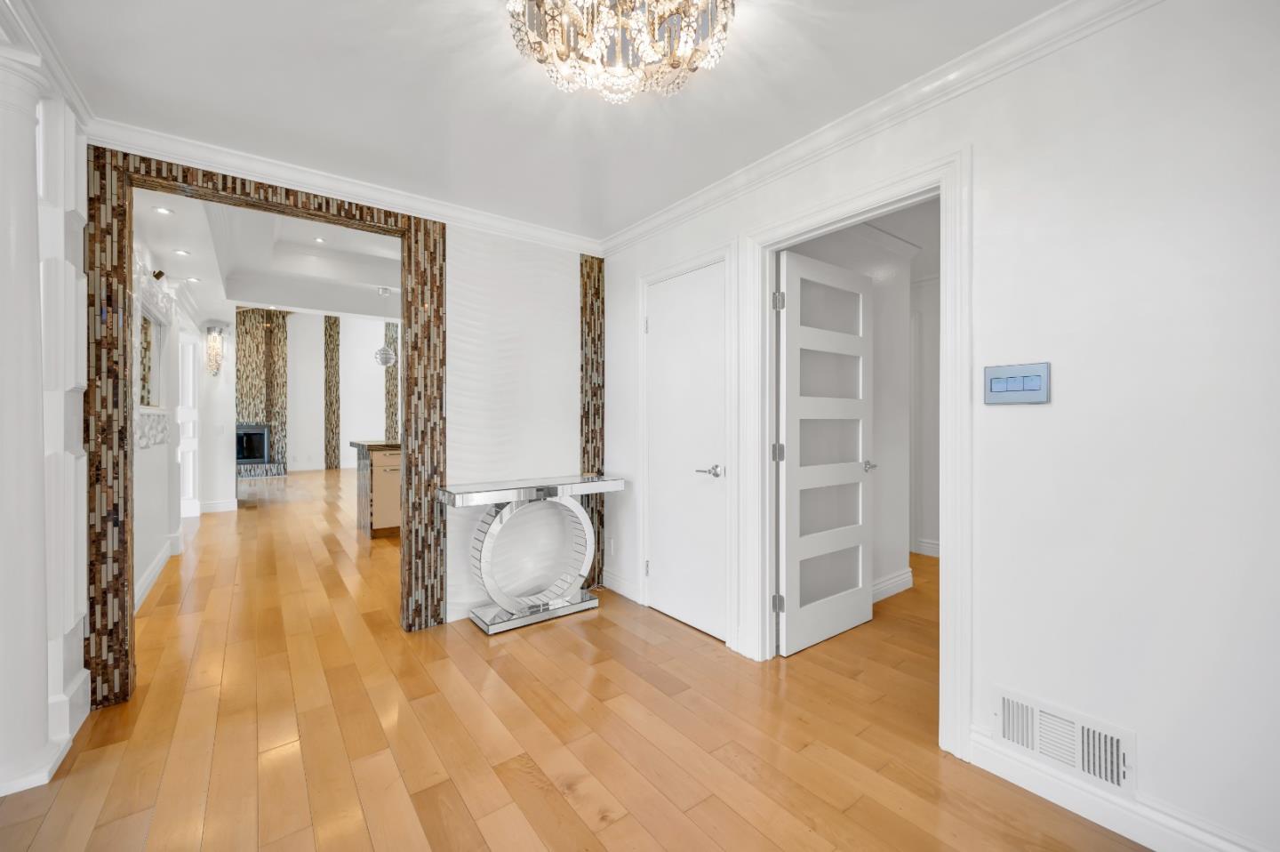 Detail Gallery Image 15 of 20 For 30 Bluebell Ln, Hillsborough,  CA 94010 - 4 Beds | 4/1 Baths