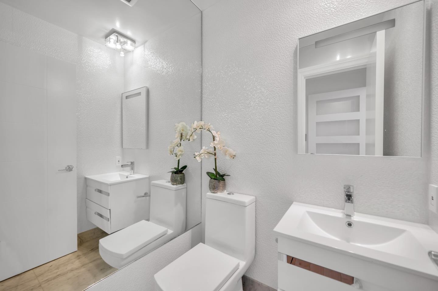 Detail Gallery Image 7 of 20 For 30 Bluebell Ln, Hillsborough,  CA 94010 - 4 Beds | 4/1 Baths