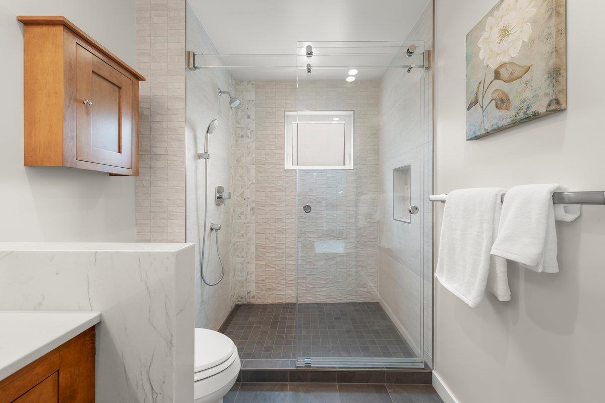 Detail Gallery Image 24 of 41 For 350 6th Ave, Half Moon Bay,  CA 94019 - 3 Beds | 2/1 Baths