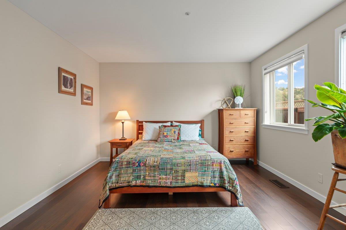 Detail Gallery Image 27 of 41 For 350 6th Ave, Half Moon Bay,  CA 94019 - 3 Beds | 2/1 Baths