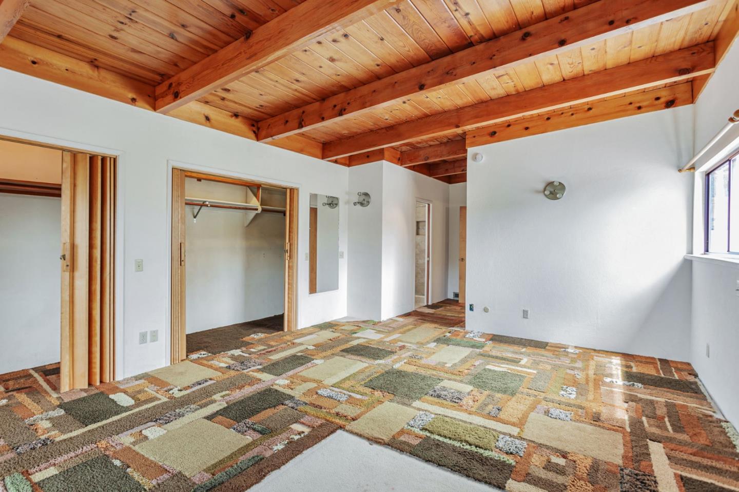 Detail Gallery Image 13 of 23 For 105 Laureles Grade, Salinas,  CA 93908 - 5 Beds | 3/1 Baths