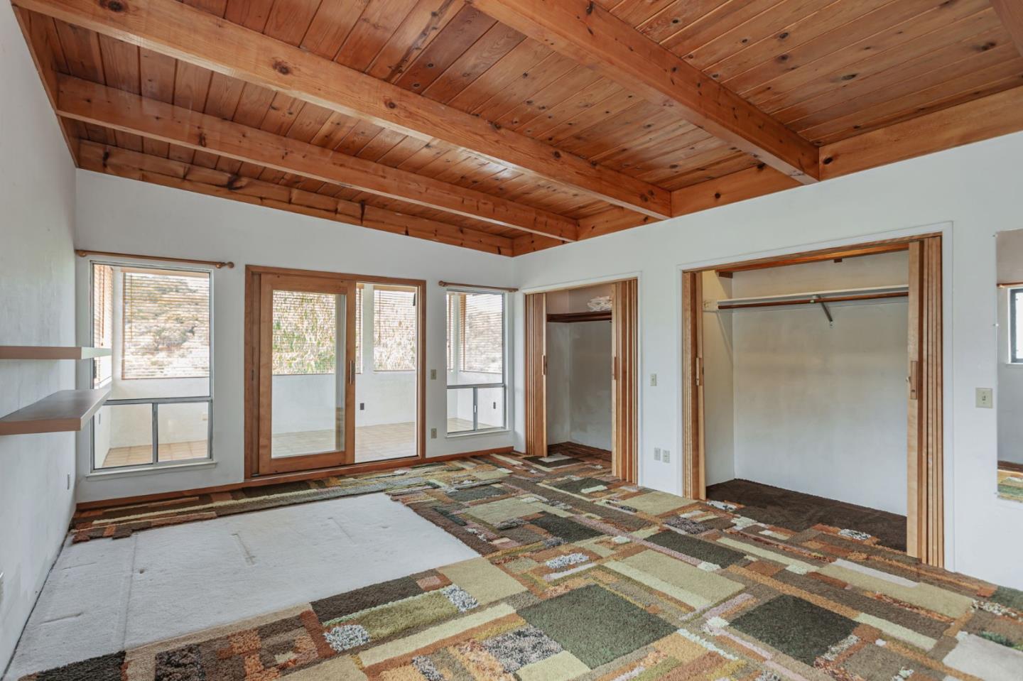 Detail Gallery Image 14 of 23 For 105 Laureles Grade, Salinas,  CA 93908 - 5 Beds | 3/1 Baths