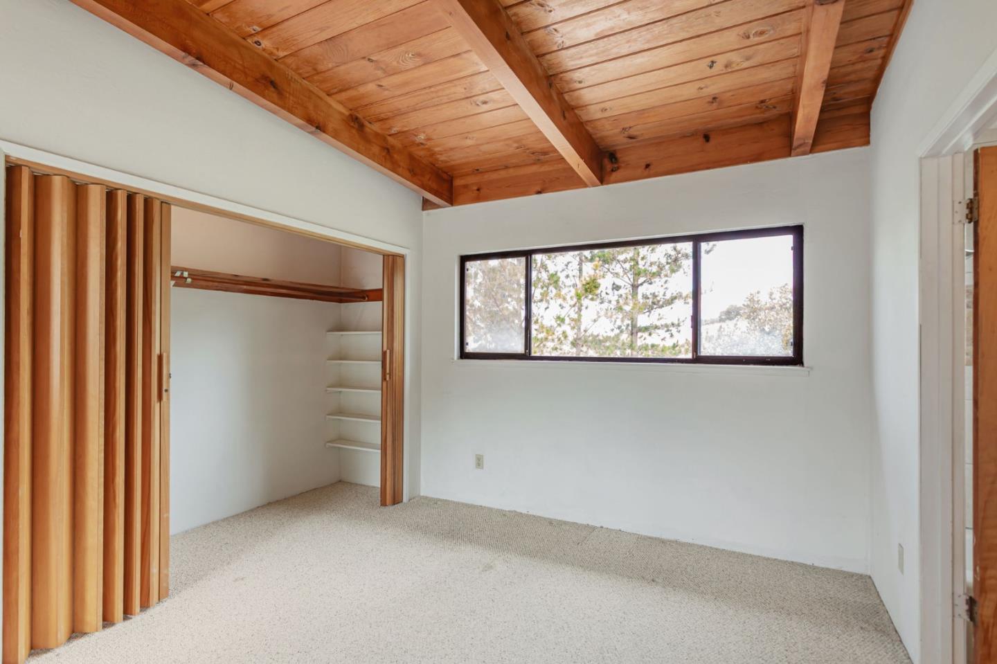 Detail Gallery Image 17 of 23 For 105 Laureles Grade, Salinas,  CA 93908 - 5 Beds | 3/1 Baths