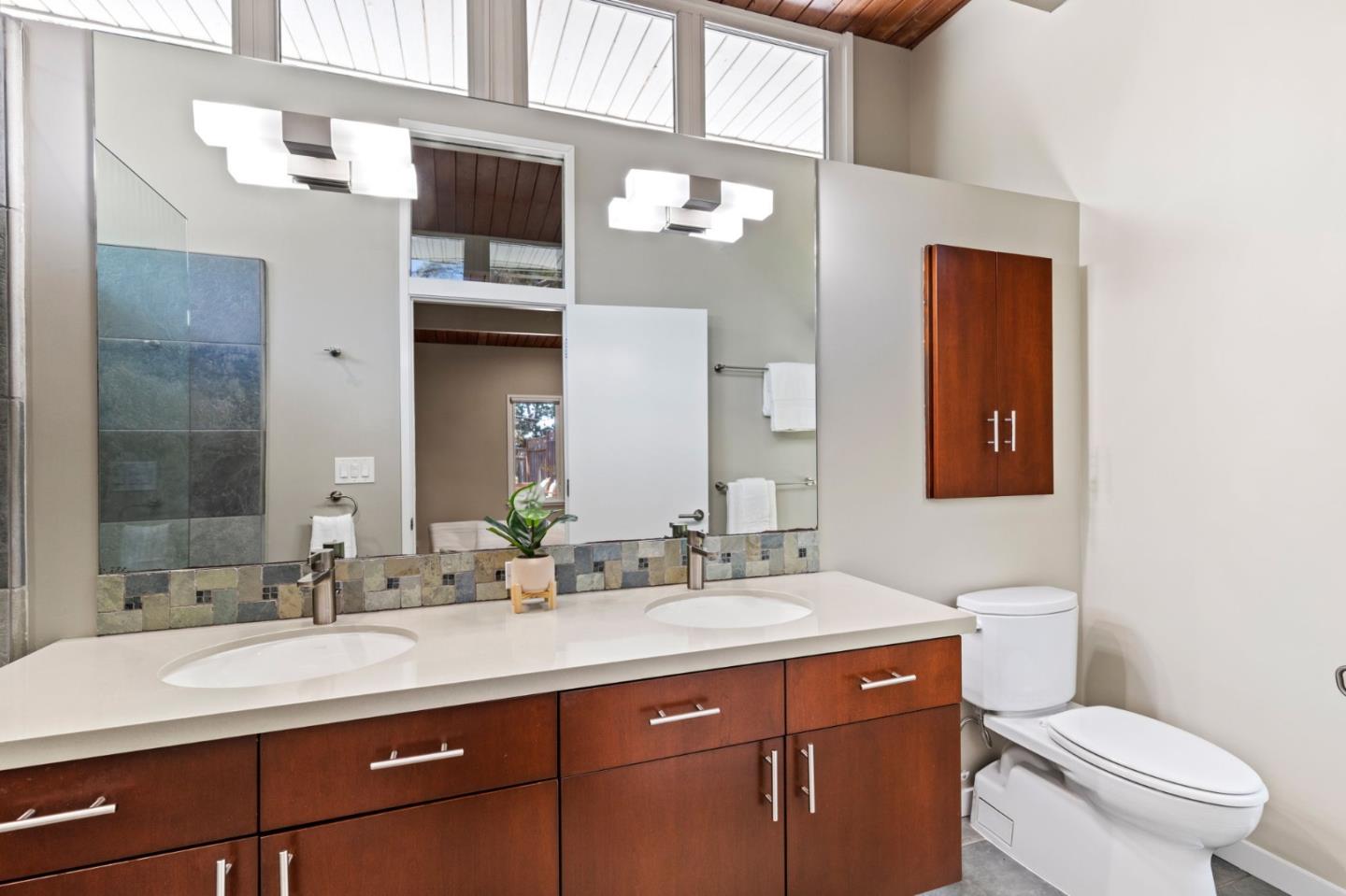 Detail Gallery Image 19 of 31 For 777 Bayview Way, Redwood City,  CA 94062 - 3 Beds | 2 Baths