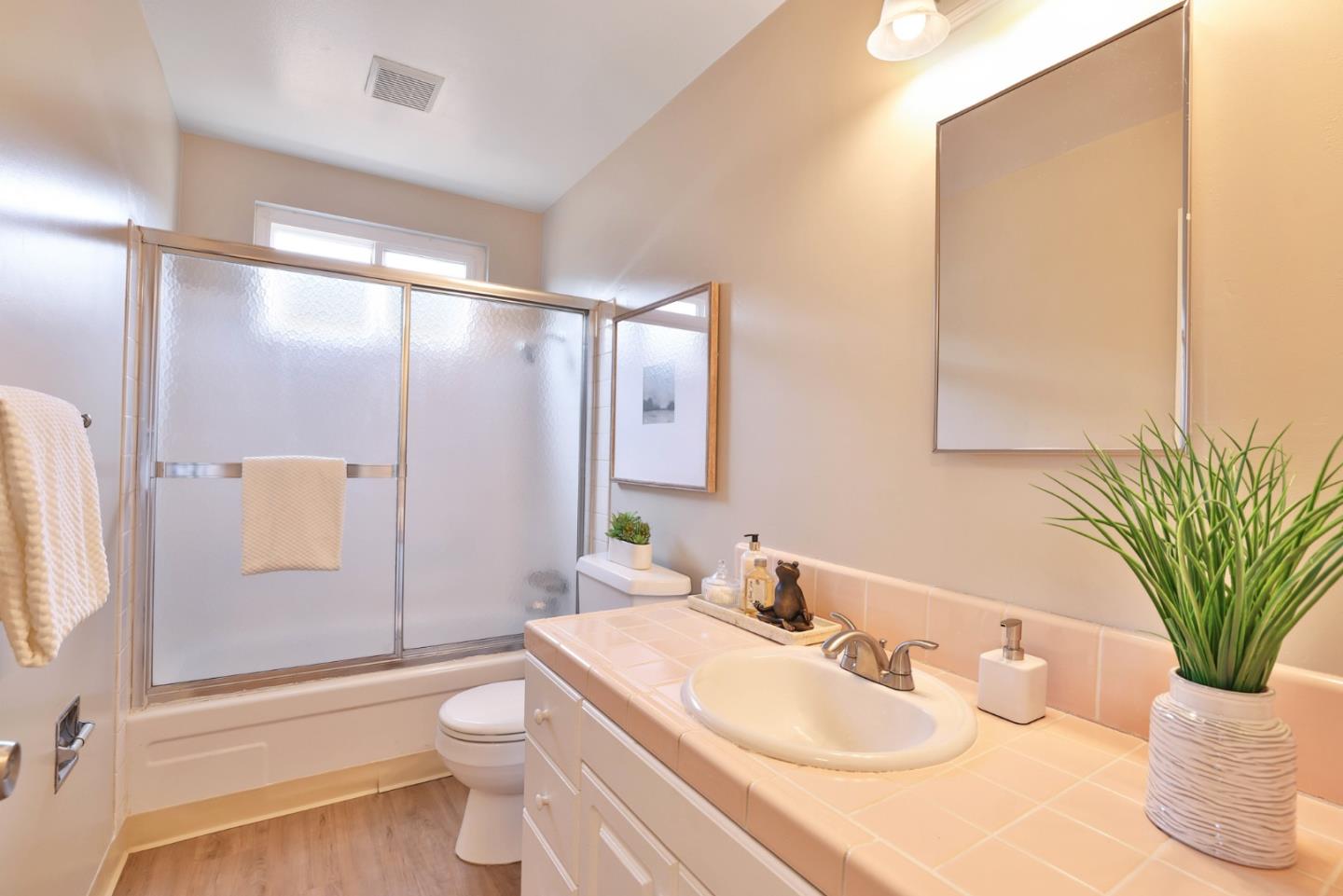 Detail Gallery Image 18 of 24 For 5348 Rimwood Dr, San Jose,  CA 95118 - 3 Beds | 2 Baths