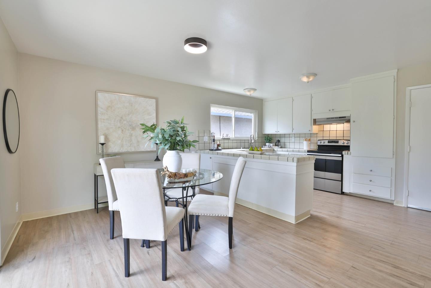 Detail Gallery Image 7 of 24 For 5348 Rimwood Dr, San Jose,  CA 95118 - 3 Beds | 2 Baths