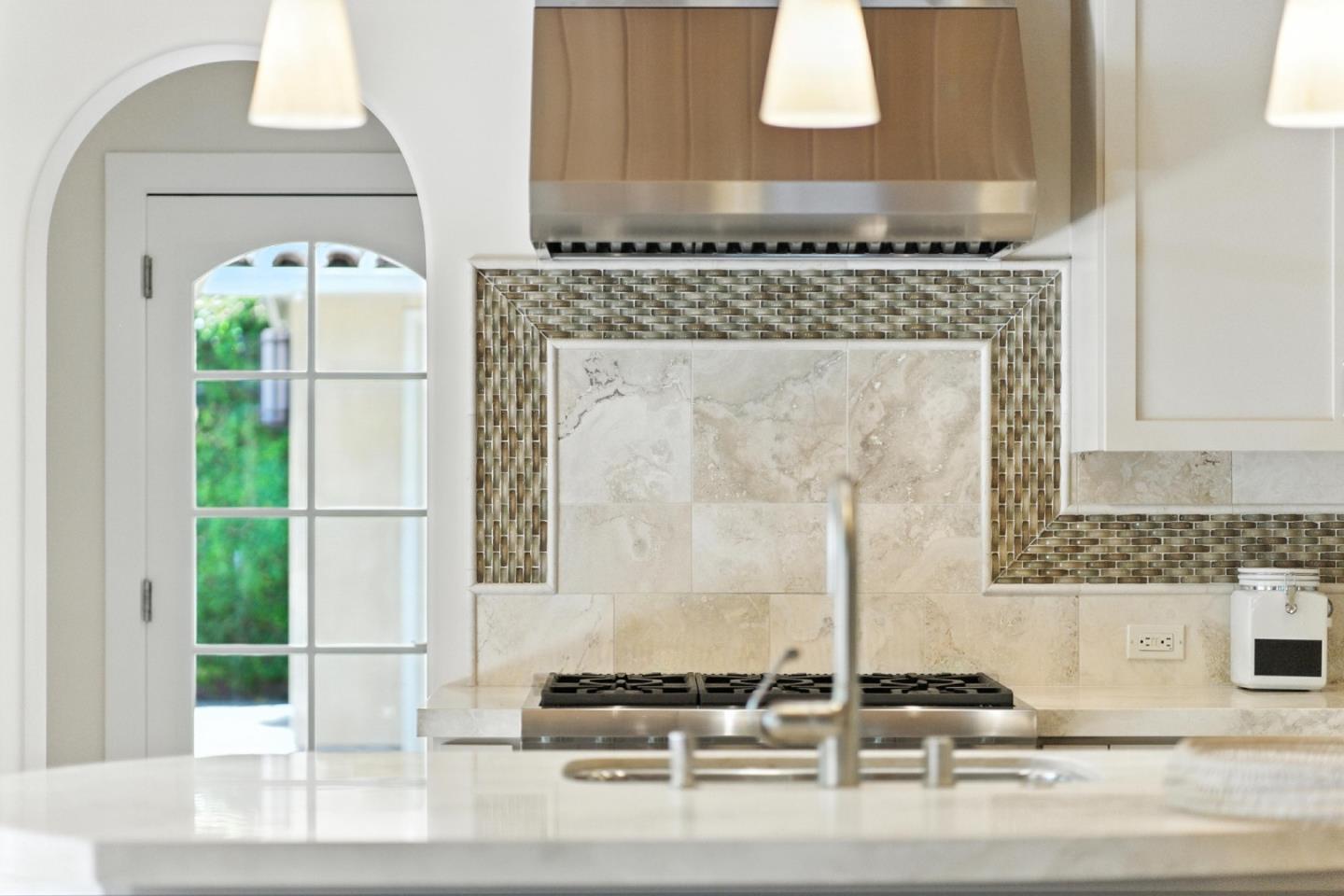 Detail Gallery Image 14 of 46 For 1630 Portola Ave, Palo Alto,  CA 94306 - 4 Beds | 4 Baths