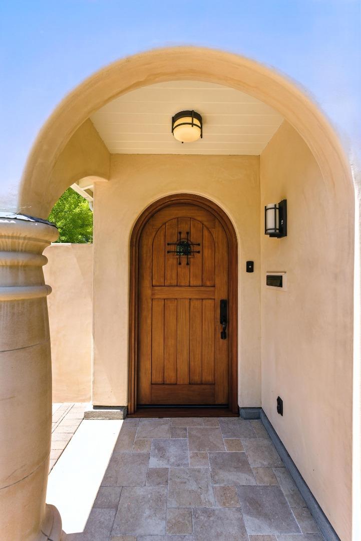 Detail Gallery Image 2 of 46 For 1630 Portola Ave, Palo Alto,  CA 94306 - 4 Beds | 4 Baths