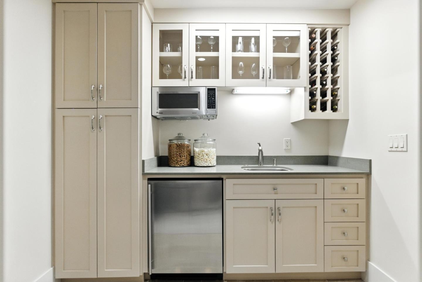 Detail Gallery Image 34 of 46 For 1630 Portola Ave, Palo Alto,  CA 94306 - 4 Beds | 4 Baths