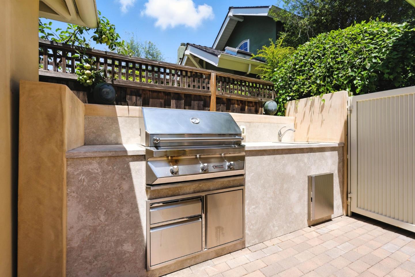 Detail Gallery Image 42 of 46 For 1630 Portola Ave, Palo Alto,  CA 94306 - 4 Beds | 4 Baths