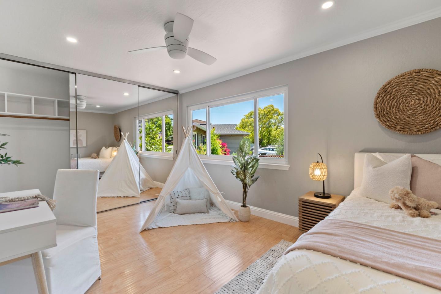 Detail Gallery Image 23 of 46 For 2775 Lantz, San Jose,  CA 95124 - 3 Beds | 3/1 Baths