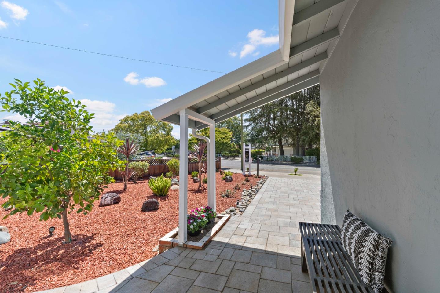 Detail Gallery Image 9 of 46 For 2775 Lantz, San Jose,  CA 95124 - 3 Beds | 3/1 Baths