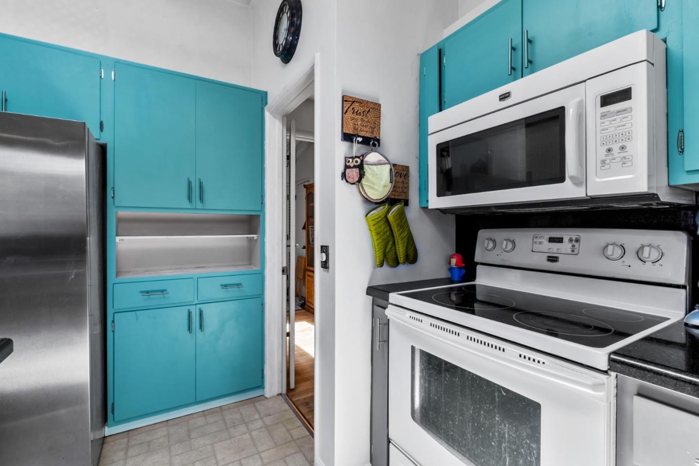 Detail Gallery Image 20 of 54 For 996 via Verde, Del Rey Oaks,  CA 93940 - 4 Beds | 2 Baths