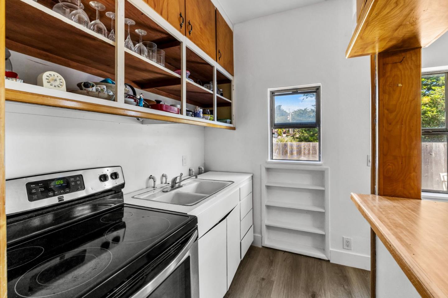 Detail Gallery Image 40 of 54 For 996 via Verde, Del Rey Oaks,  CA 93940 - 4 Beds | 2 Baths