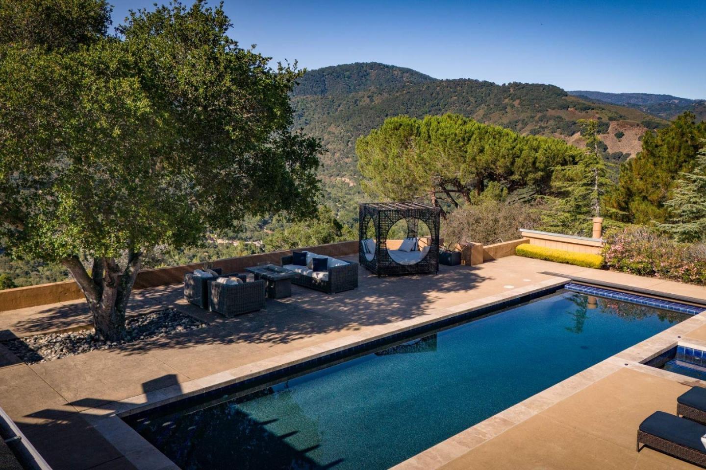Detail Gallery Image 10 of 37 For 15340 via Los Tulares, Carmel Valley,  CA 93924 - 4 Beds | 3/1 Baths