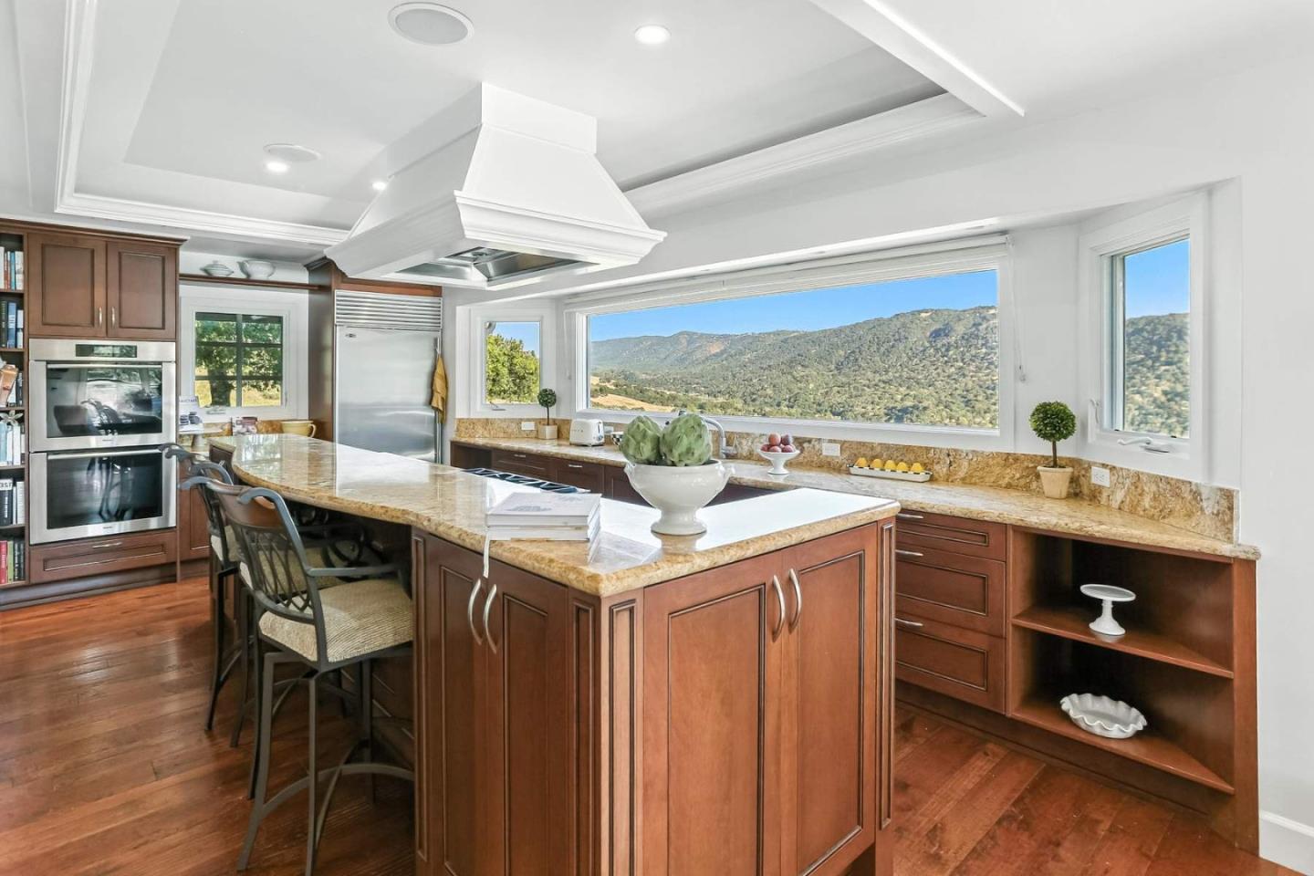 Detail Gallery Image 15 of 37 For 15340 via Los Tulares, Carmel Valley,  CA 93924 - 4 Beds | 3/1 Baths