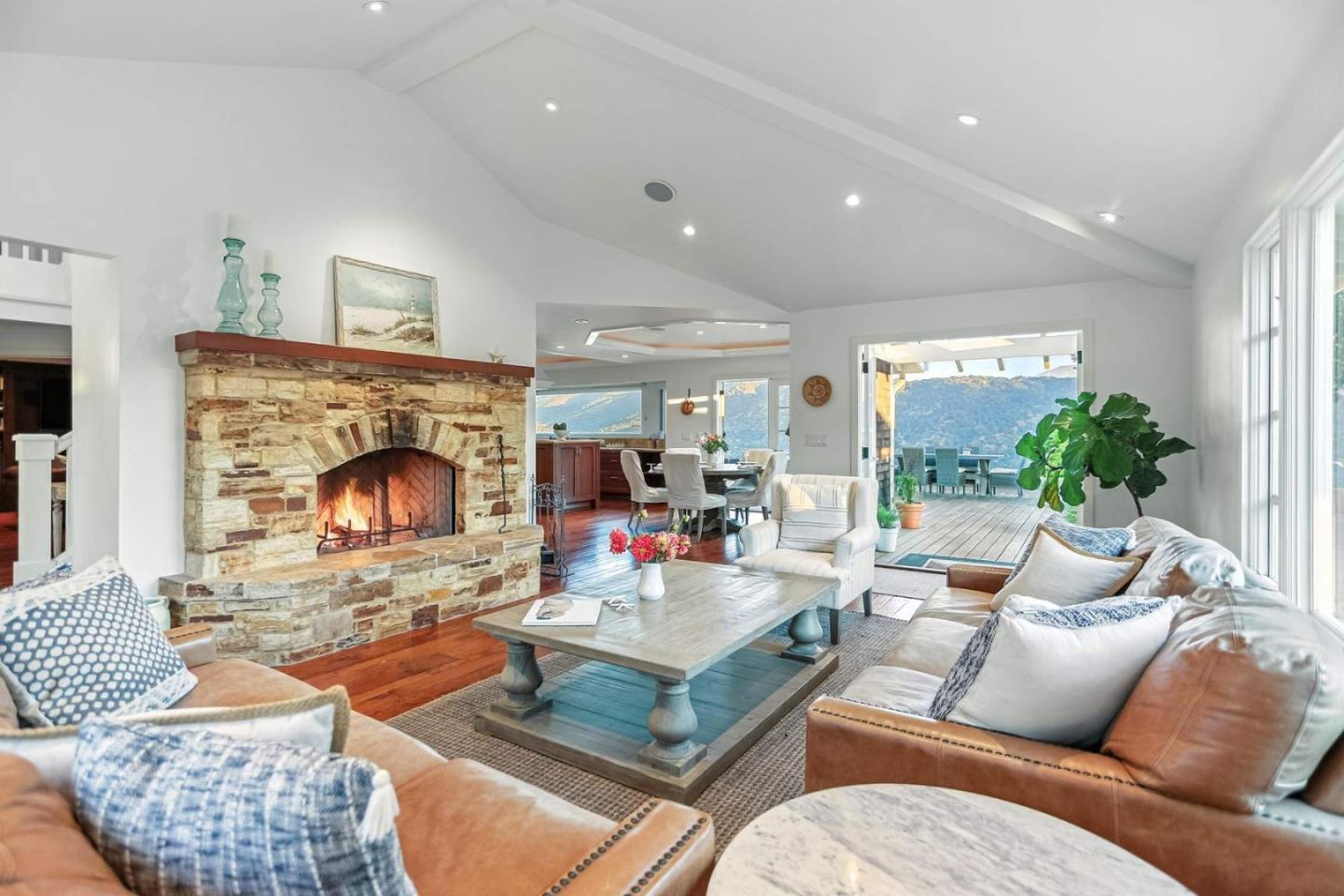 Detail Gallery Image 30 of 37 For 15340 via Los Tulares, Carmel Valley,  CA 93924 - 4 Beds | 3/1 Baths