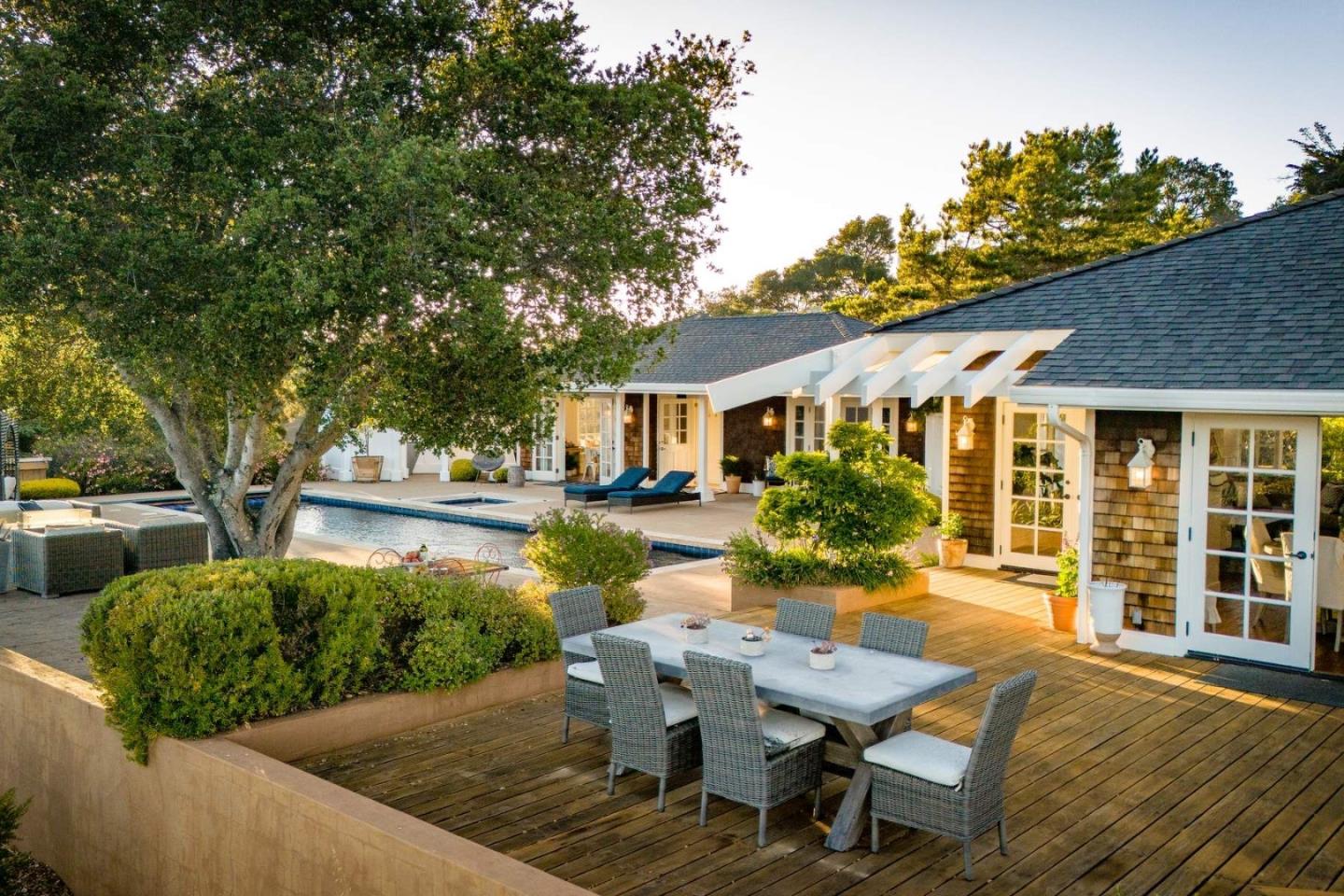 Detail Gallery Image 4 of 37 For 15340 via Los Tulares, Carmel Valley,  CA 93924 - 4 Beds | 3/1 Baths