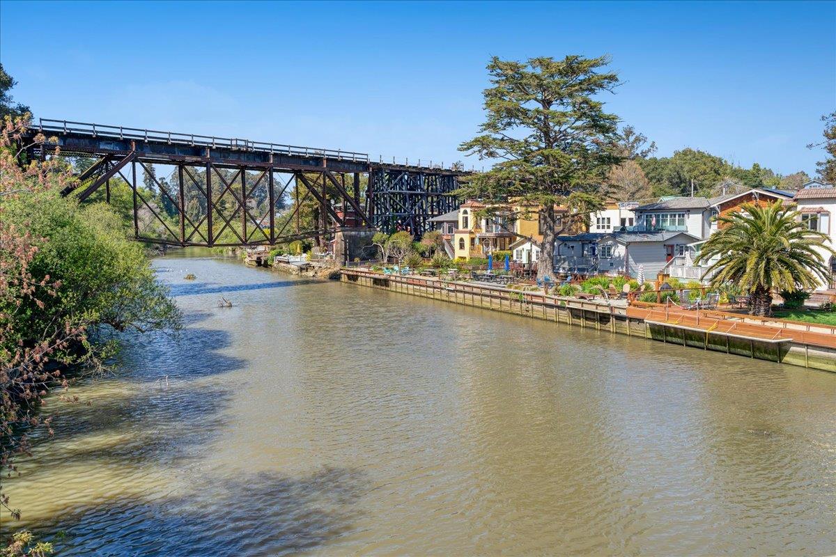 Detail Gallery Image 39 of 45 For 522 Oak Dr, Capitola,  CA 95010 - – Beds | – Baths