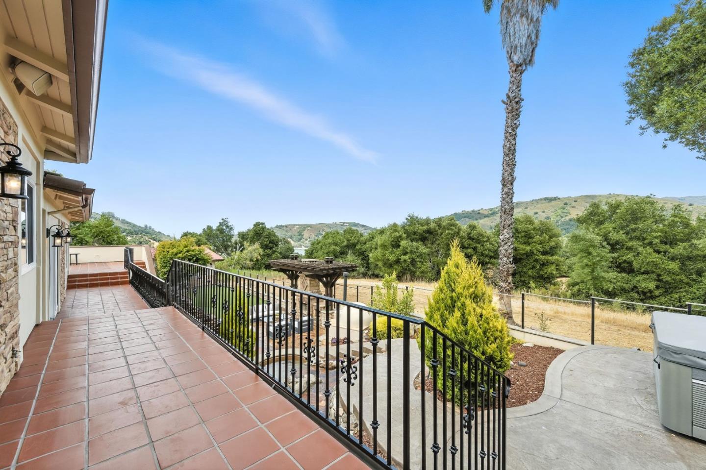 Detail Gallery Image 38 of 59 For 18702 Bear Creek Rd, Los Gatos,  CA 95033 - 4 Beds | 4 Baths