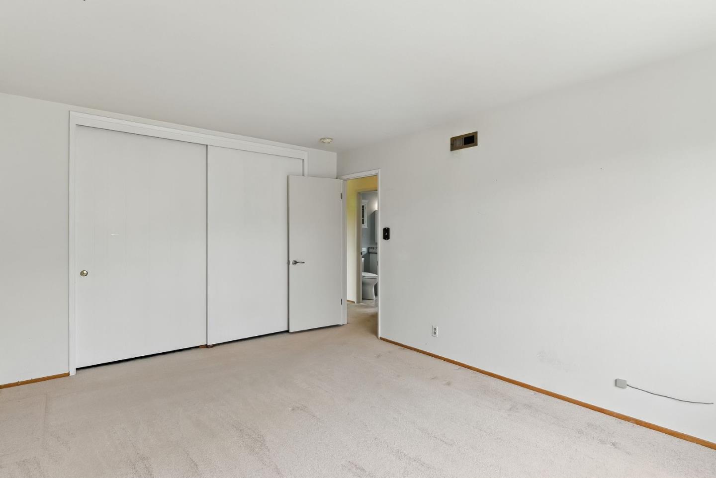 Detail Gallery Image 18 of 48 For 1675 Escalante Way, Burlingame,  CA 94010 - 4 Beds | 2/1 Baths