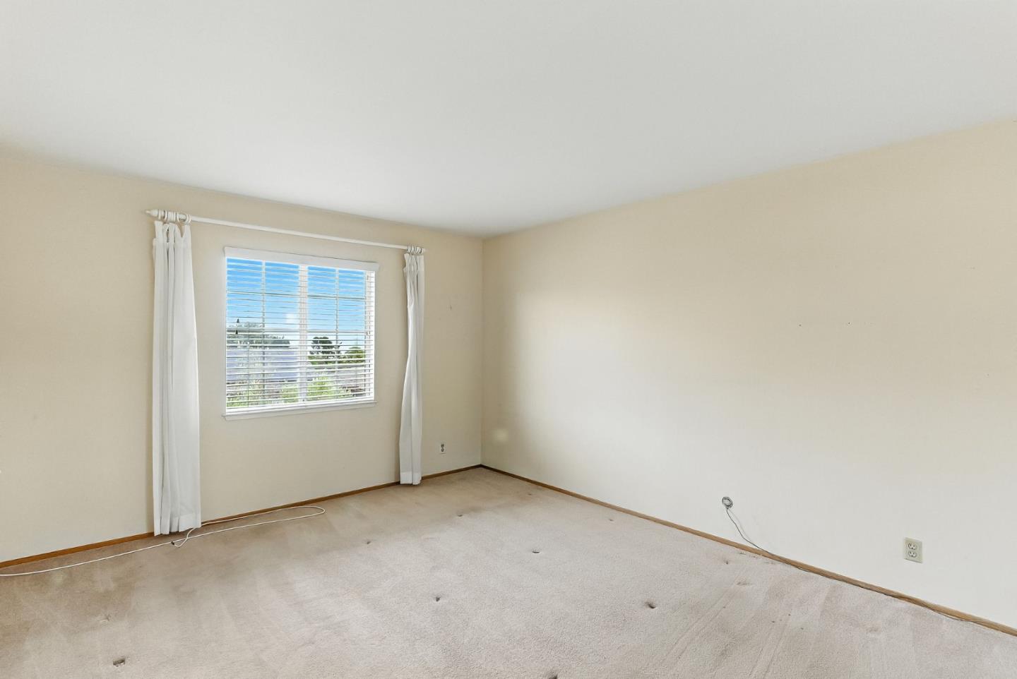 Detail Gallery Image 30 of 48 For 1675 Escalante Way, Burlingame,  CA 94010 - 4 Beds | 2/1 Baths